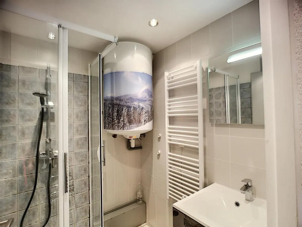 Apartment Studio Cabine Renove Pour 4 Pers Avec Balcon, Parking Et Wifi, Proche Pistes Et Commerces - Les Menuires - Fr-1-178-290 Saint-Martin-de-Belleville