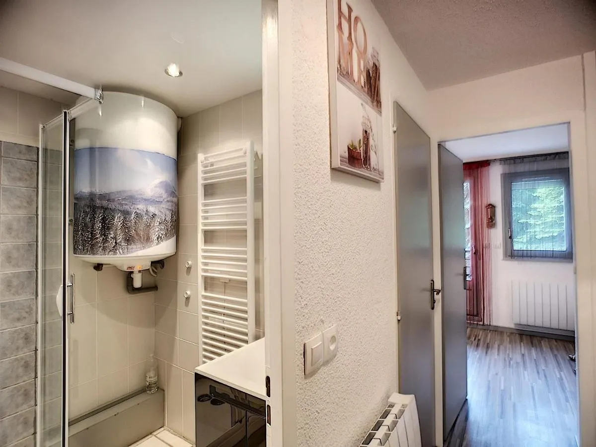 Studio Cabine Renove Pour 4 Pers Avec Balcon, Parking Et Wifi, Proche Pistes Et Commerces - Les Menuires - Fr-1-178-290 Saint-Martin-de-Belleville France