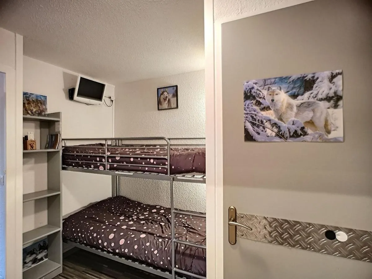 Studio Cabine Renove Pour 4 Pers Avec Balcon, Parking Et Wifi, Proche Pistes Et Commerces - Les Menuires - Fr-1-178-290 Saint-Martin-de-Belleville 0*,  France