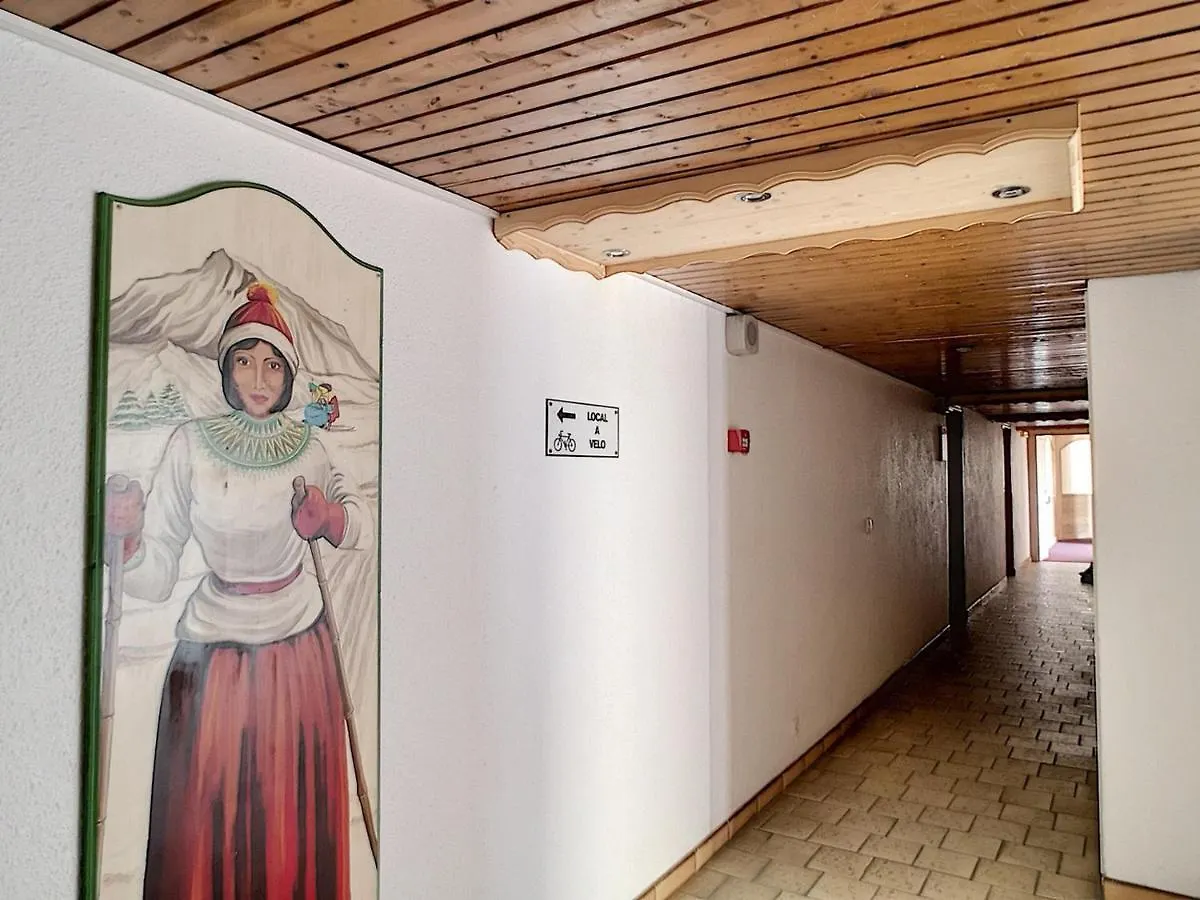Apartment Studio Cabine Renove Pour 4 Pers Avec Balcon, Parking Et Wifi, Proche Pistes Et Commerces - Les Menuires - Fr-1-178-290 Saint-Martin-de-Belleville